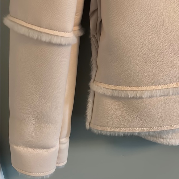 Guess Cream Teddy Jacket Plush Oversized Moto Style - Picture 4 of 5